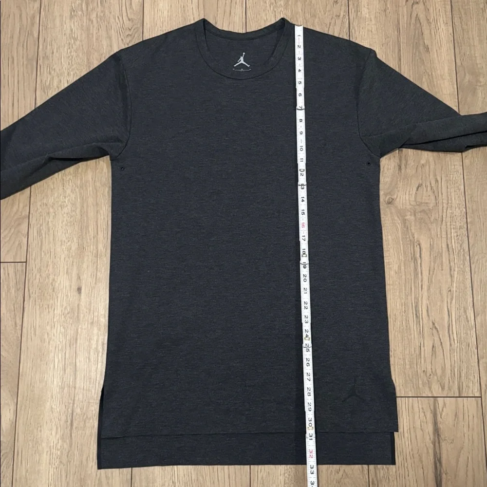 Jordan Brand Athletic Long Sleeve Charcoal Gray Shirt Men’s Size Medium